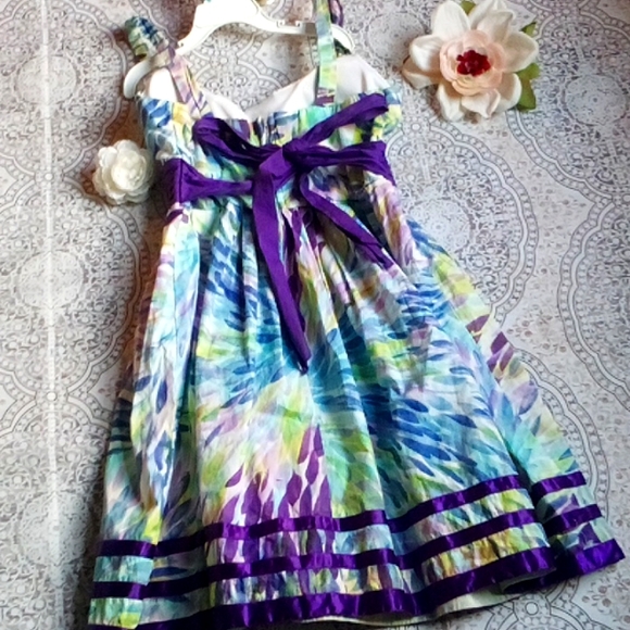 Beautiful floral mini dress - Picture 5 of 13